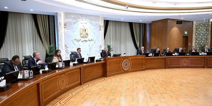 رئيس الوزراء يبحث مع المجالس التصديرية سبل زيادة الصادرات